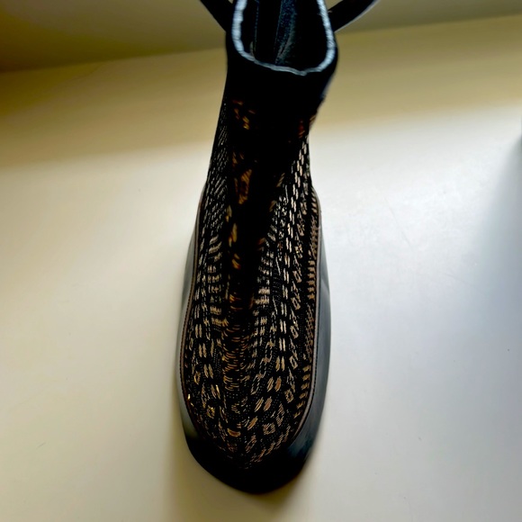 Vintage metallic gold and black leather purse - Picture 3 of 7